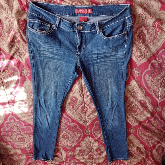 Y2k Red Rivet Rhinestone Straight Leg Jeans - Picture 3 of 4